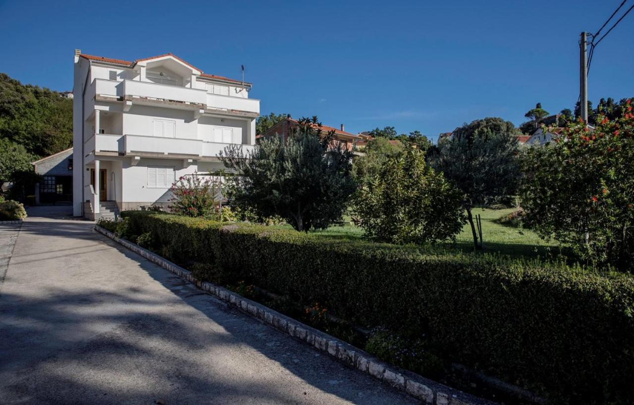 Apartments Stanicic קמפור מראה חיצוני תמונה