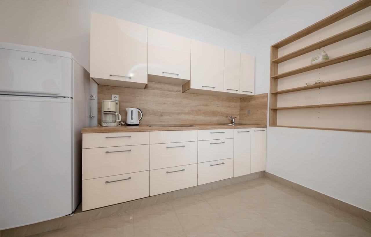 Apartments Stanicic קמפור מראה חיצוני תמונה